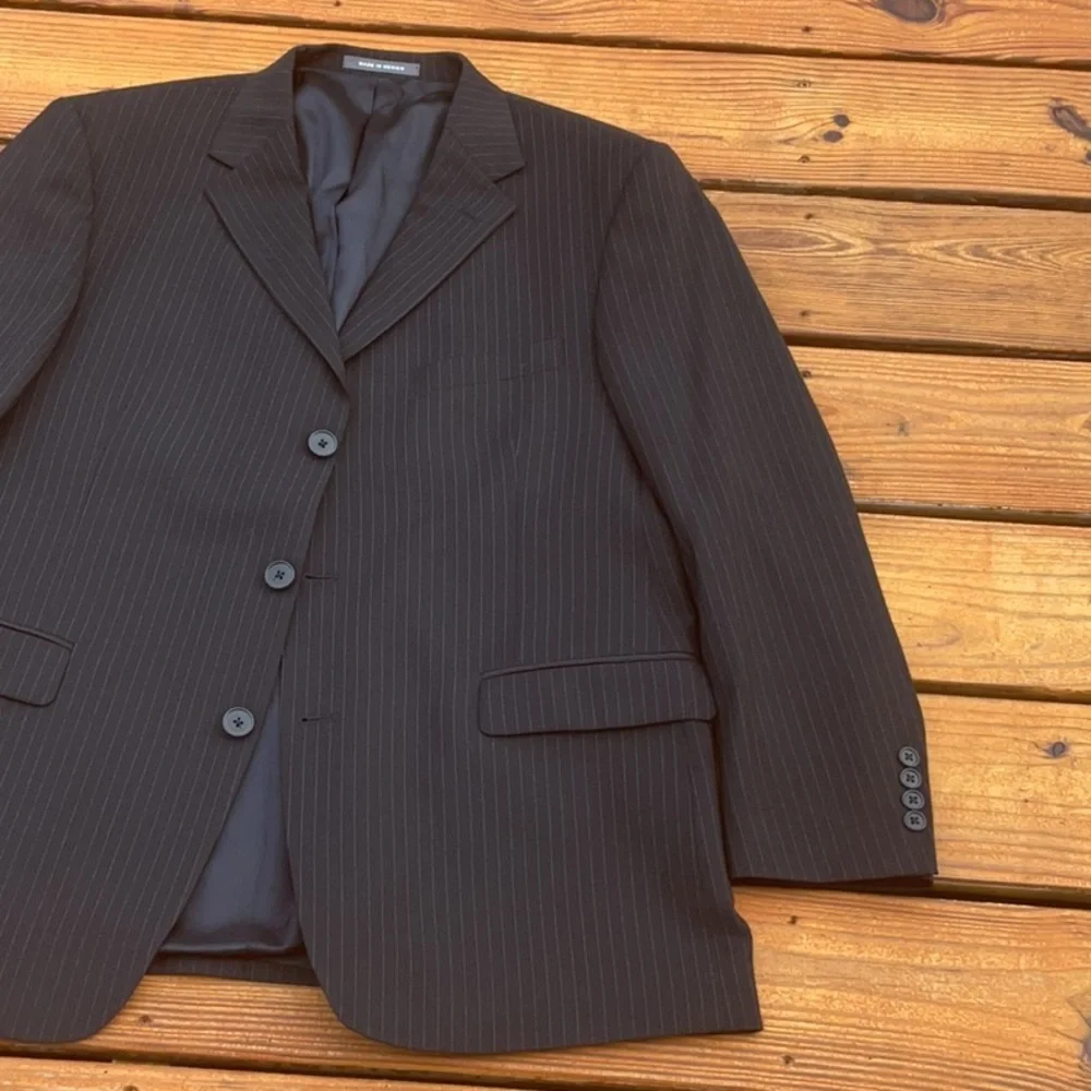 Kenneth Cole Reaction Wool 4 Button Black/Gray Pinstripe Suit Jacket Size Large - Picture 5 of 16
